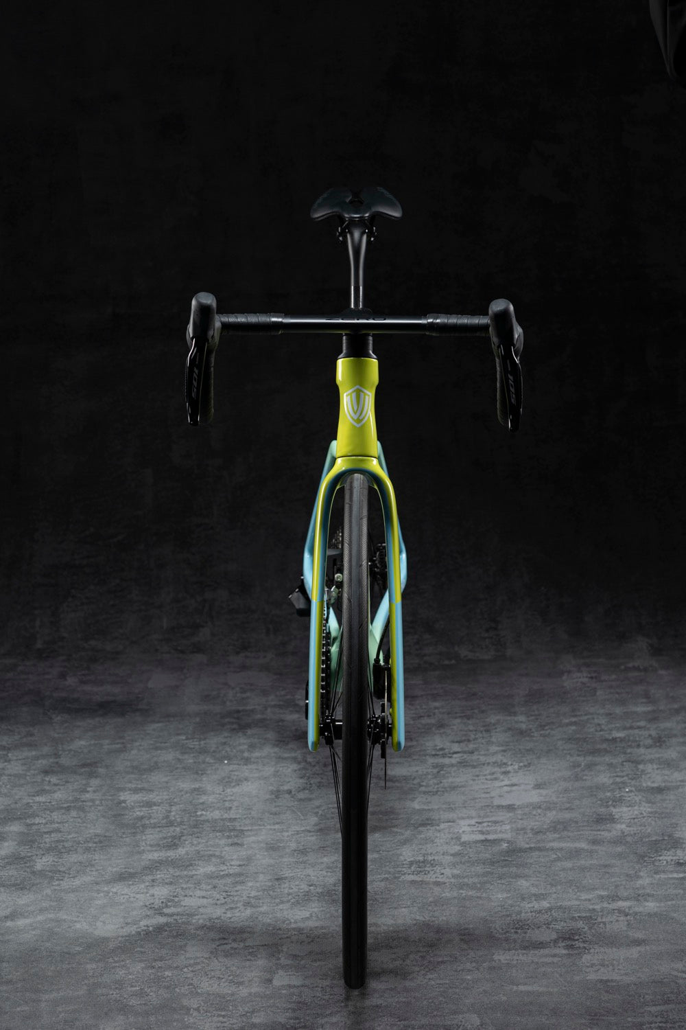 Winspace C5 Aero Road Bike - Shimano 105 Di2
